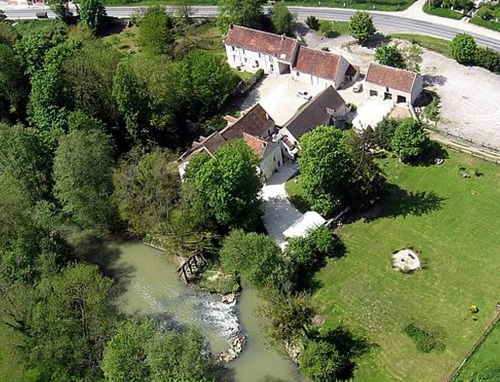 Le Moulin De Pommeuse Bed & Breakfast Eksteriør bilde