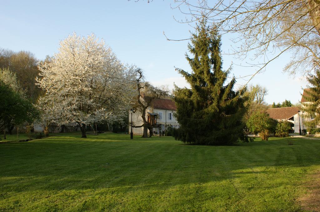 Le Moulin De Pommeuse Bed & Breakfast Eksteriør bilde