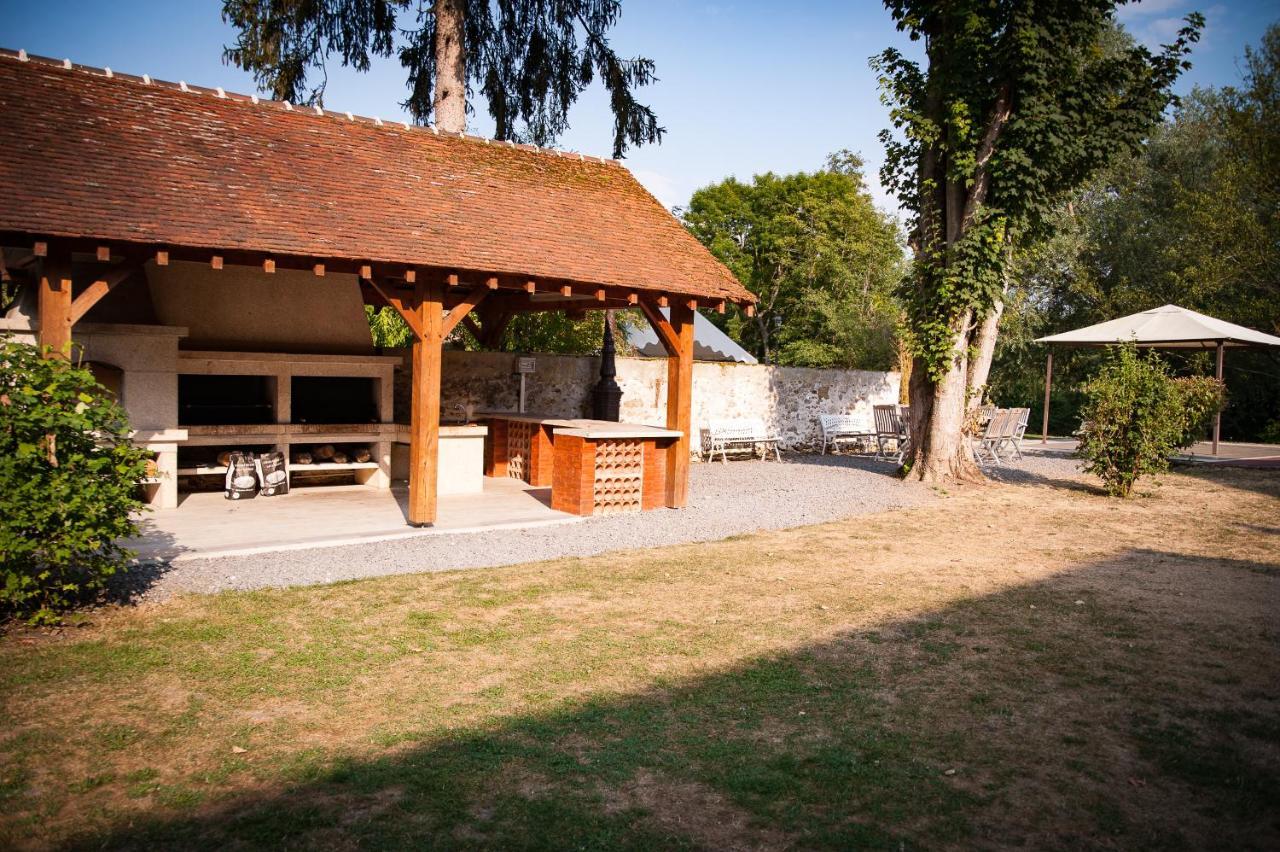Le Moulin De Pommeuse Bed & Breakfast Eksteriør bilde